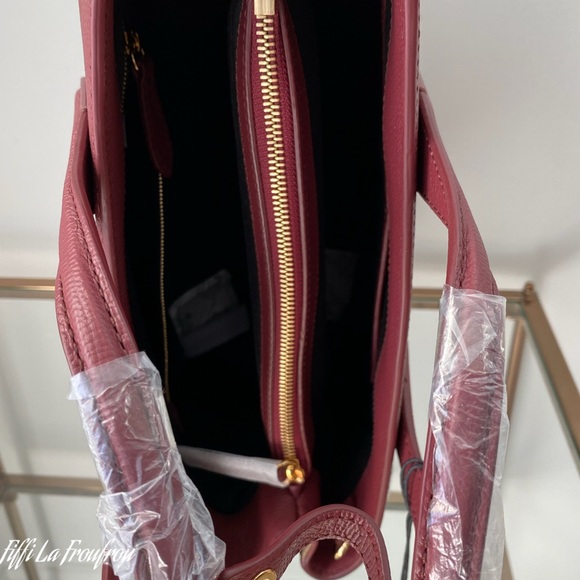 Authentic Burberry bag - Picture 10 of 16